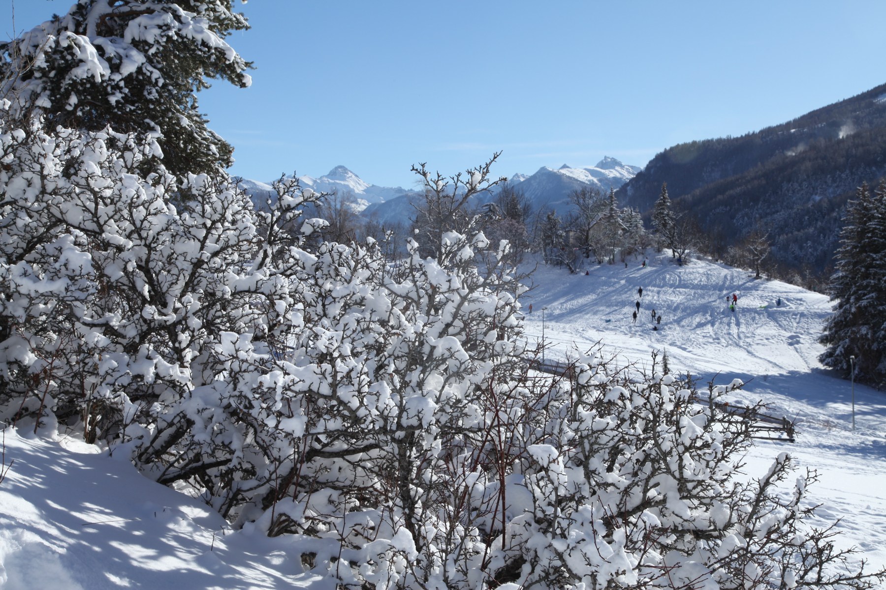 Paysage enneigé de la vallée de Serre Chevalier